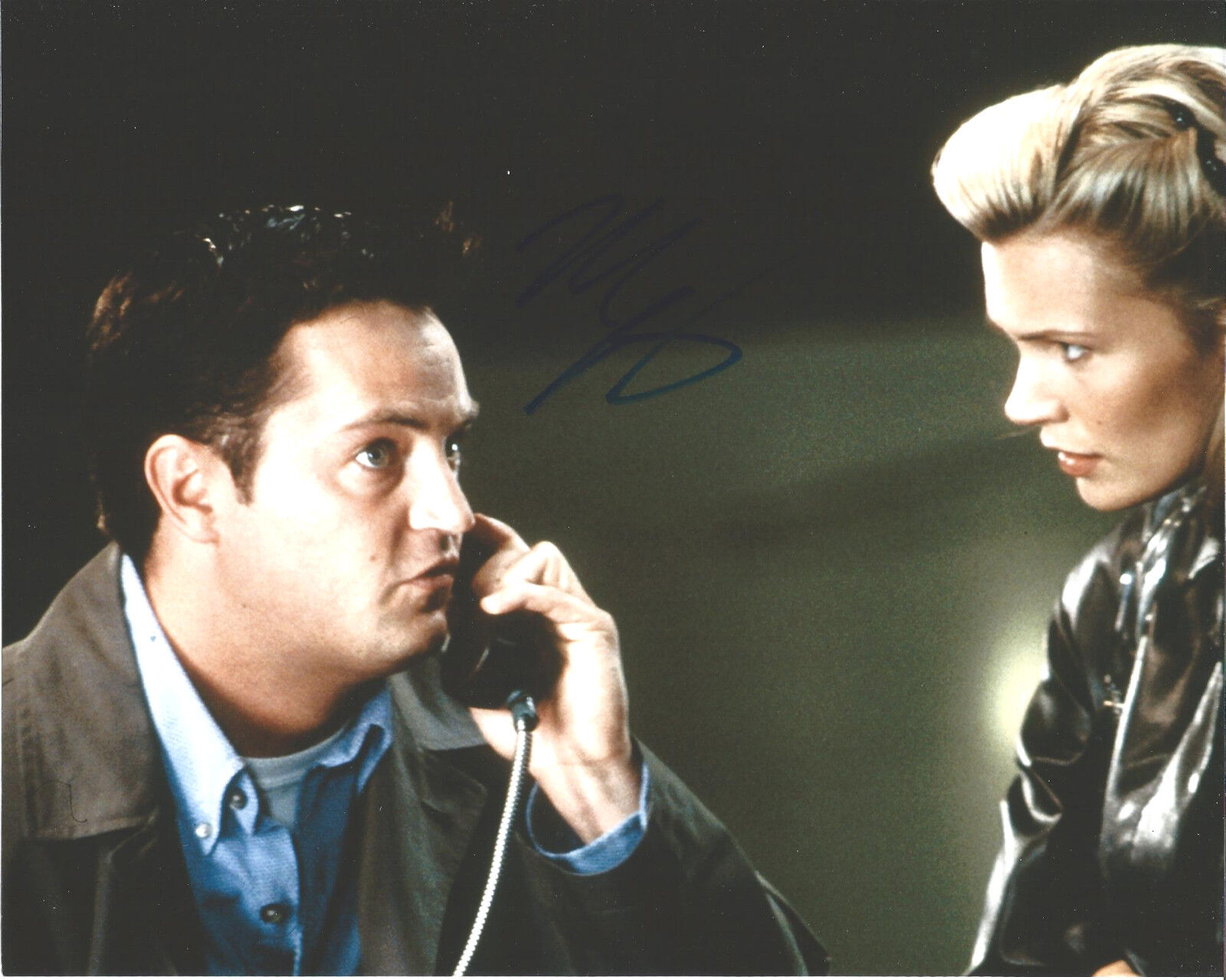 ACTOR MATTHEW PERRY SIGNED THE WHOLE NINE YARDS 8X10 Photo Poster painting W/COA