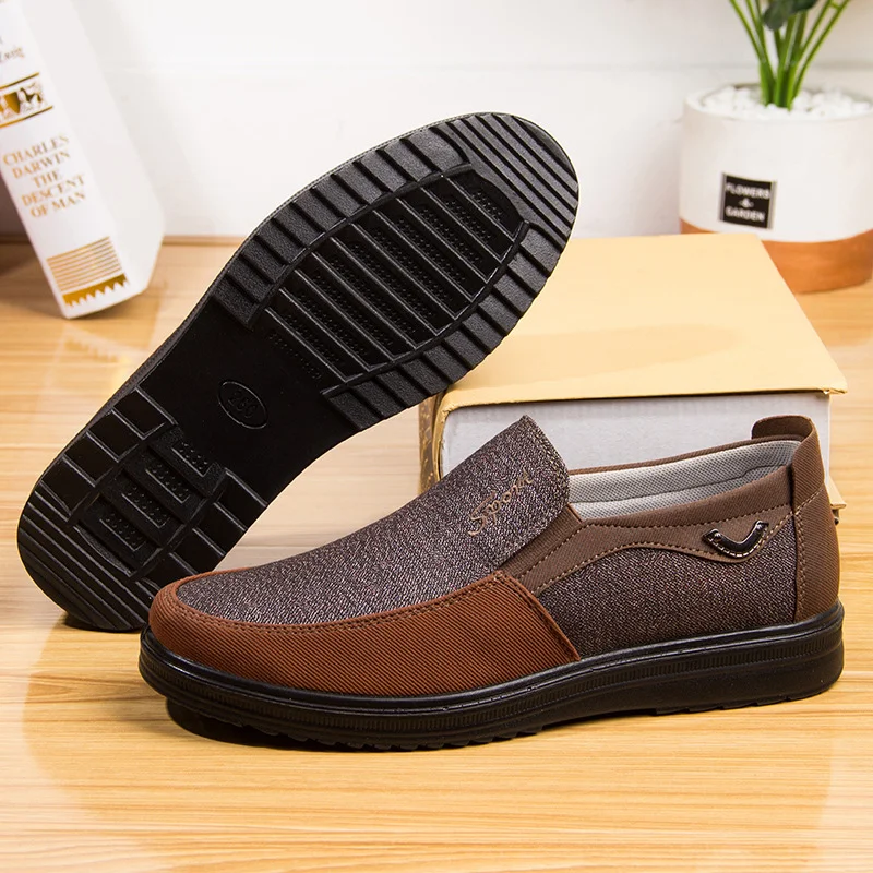 Soft sole breathable casual shoes
