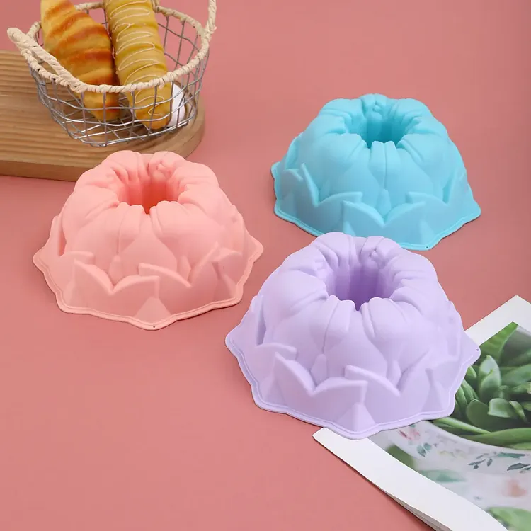 3-Piece Sculpted Round Silicone Cake Mold Set