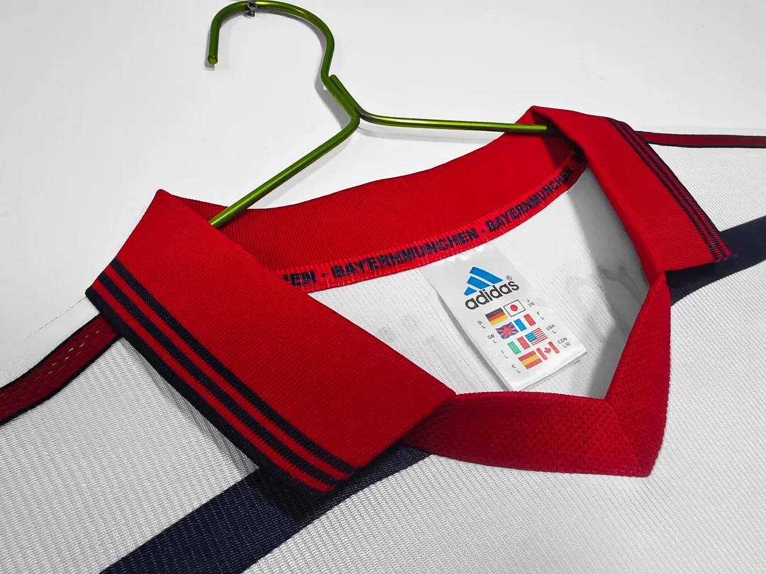 Retro Bayern Munich 1998/2000 Away Football Shirt Thai Quality