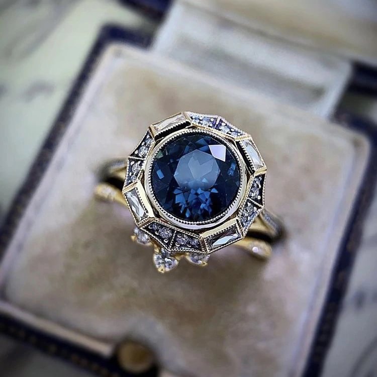 Shecustoms™ Blue Gem Vintage Ring