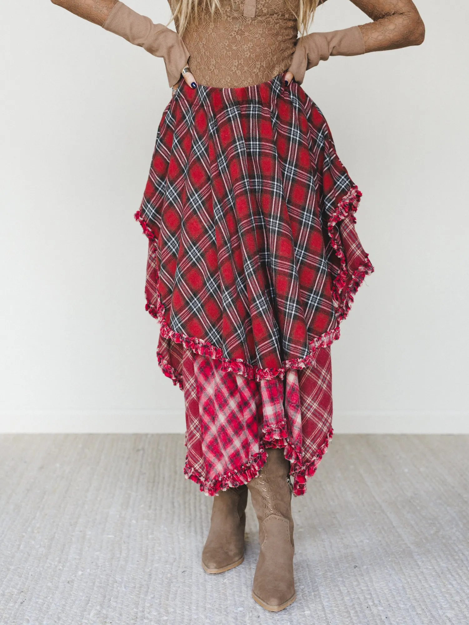 Sand Dancer Plaid Skirt - Red