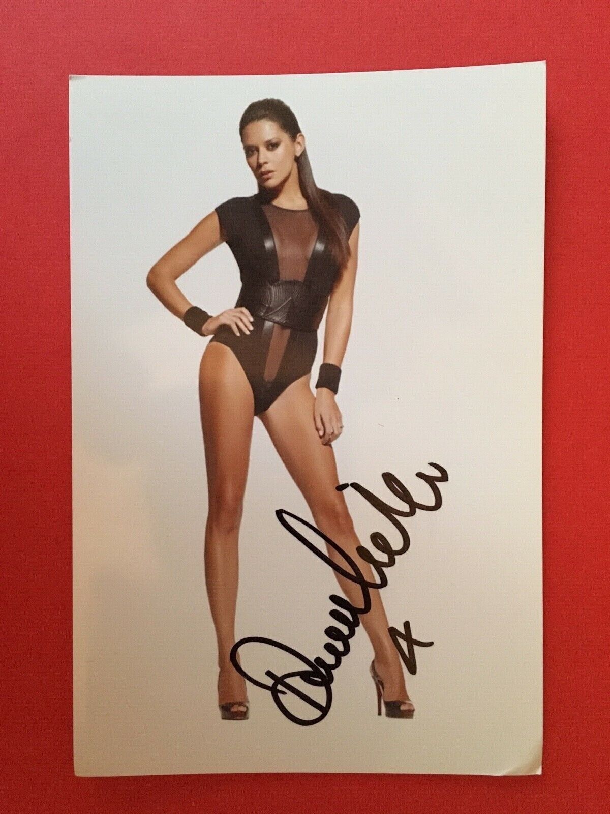 DANIELLA BUX - WELSH ACTRESS & TOP MODEL - SUPERB SIGNED Photo Poster paintingGRAPH