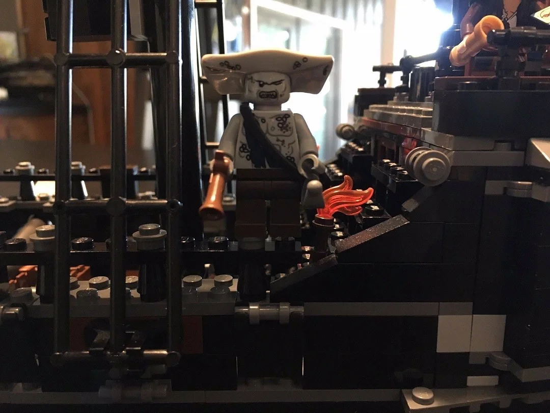 Pirates of The Caribbean Black Pearl 4184