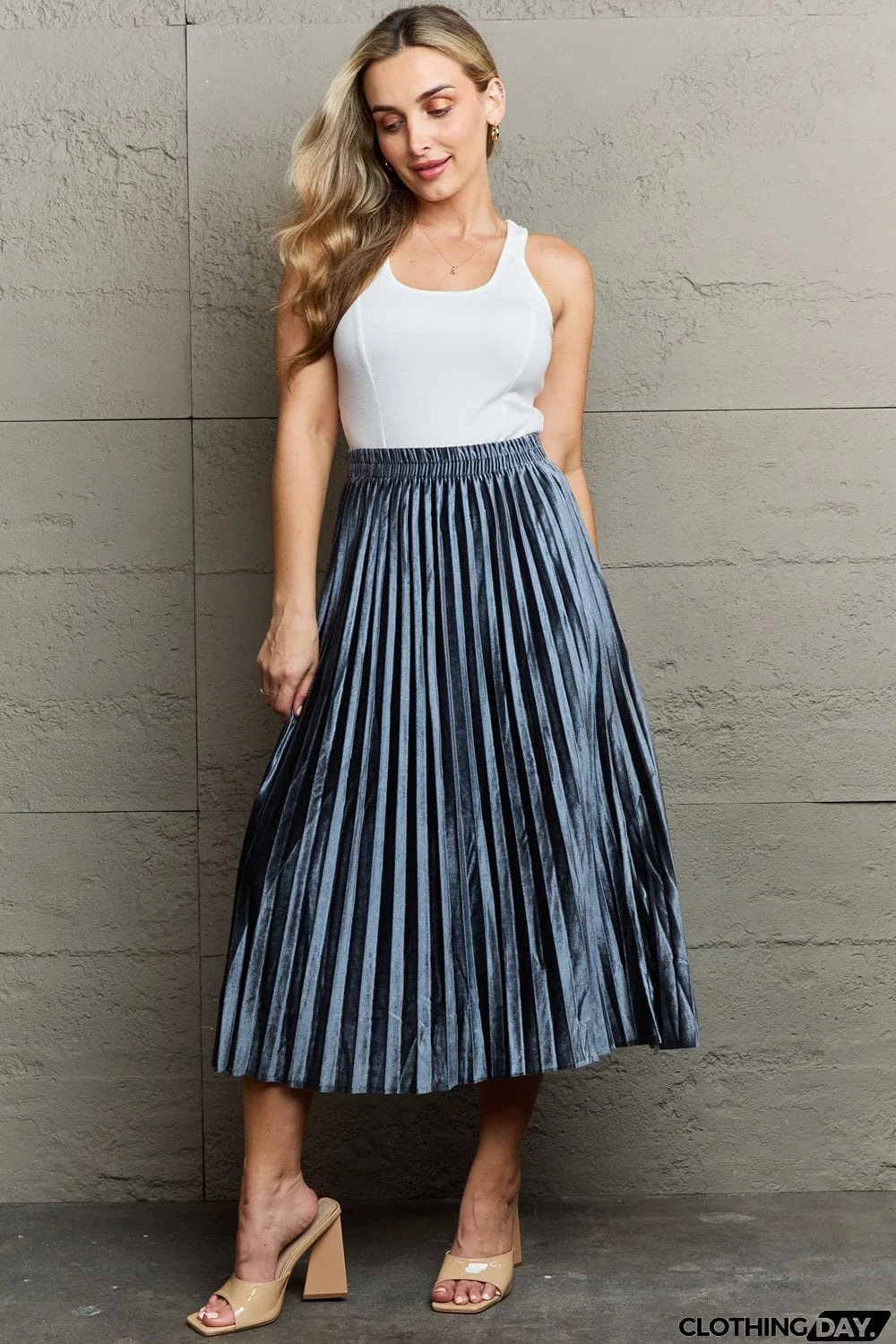 Ninexis Accordion Pleated Flowy Midi Skirt
