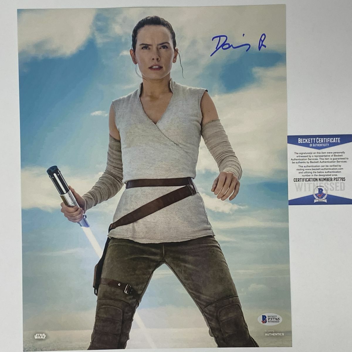 Autographed/Signed DAISY RIDLEY Rey Star Wars 11x14 Photo Poster painting Beckett BAS COA #1