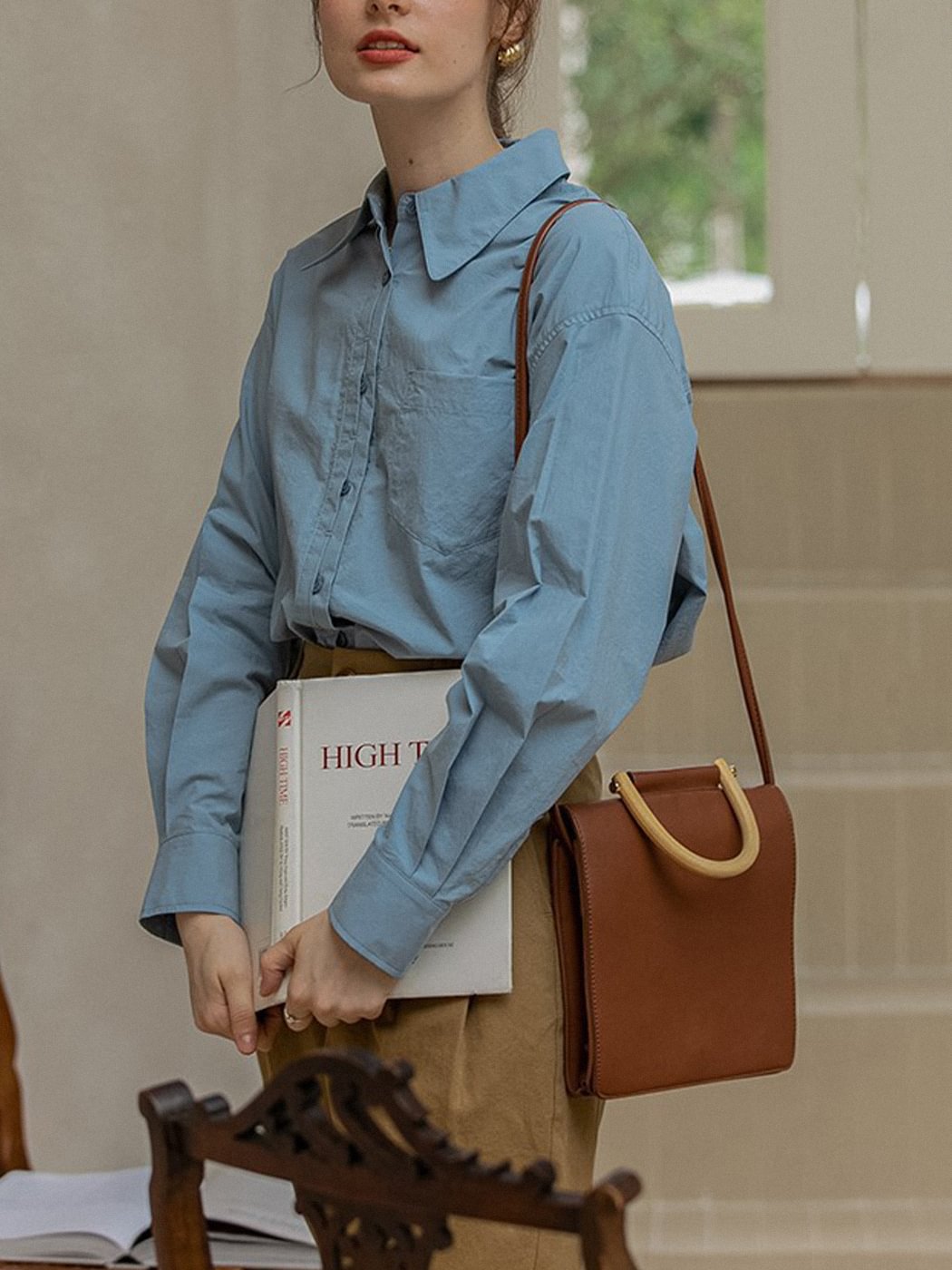French Solid Color Peak-necked Shirt