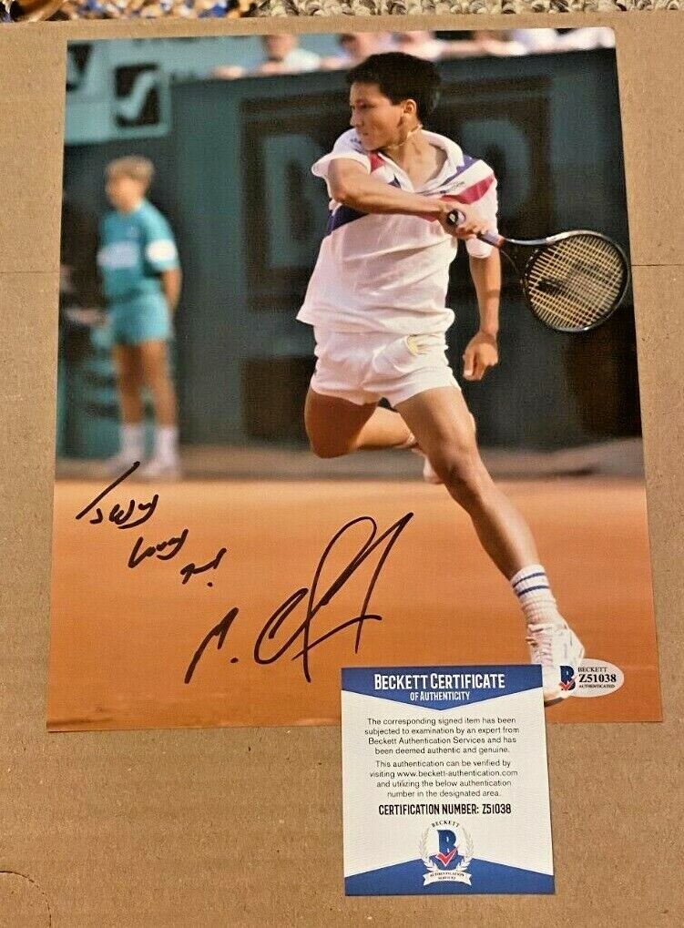 MICHAEL CHANG SIGNED TENNIS 8X10 Photo Poster painting BECKETT CERTIFIED #2