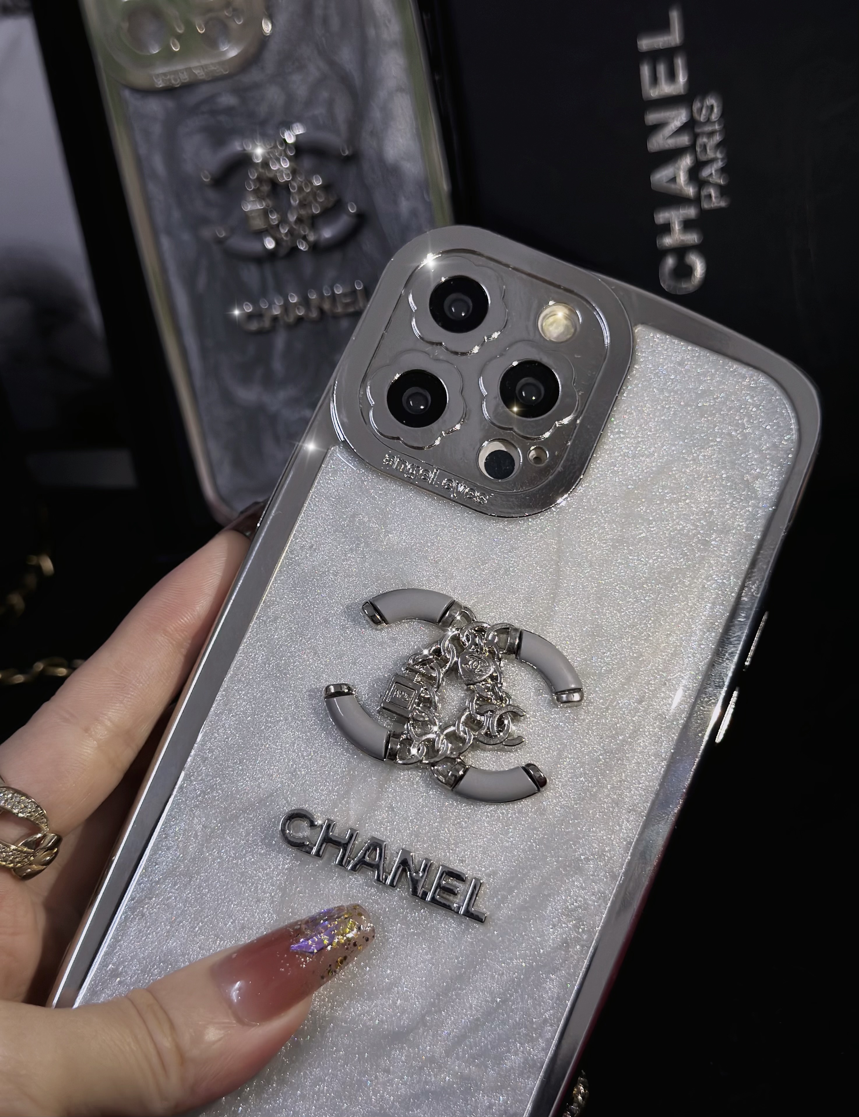 Luxurious Chanel Electroplated Mobile iPhone Case Protective Cover