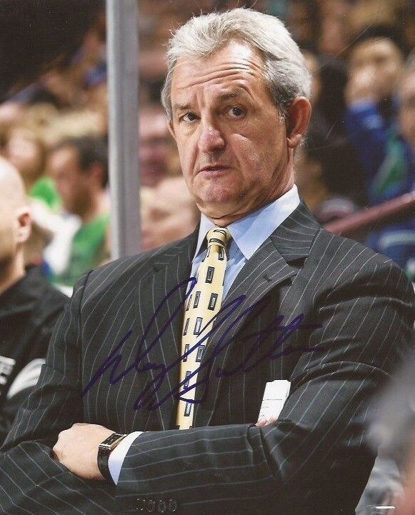 Darryl Sutter signed Los Angeles Kings 8x10 Photo Poster painting autographed