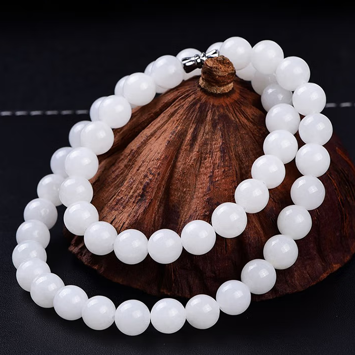 High Standard Xinjiang Hetian Jade Necklace - Luxurious Sheep Fat White Jade Bead Necklace for Women - Elegant and Timeless Gift for Mothers