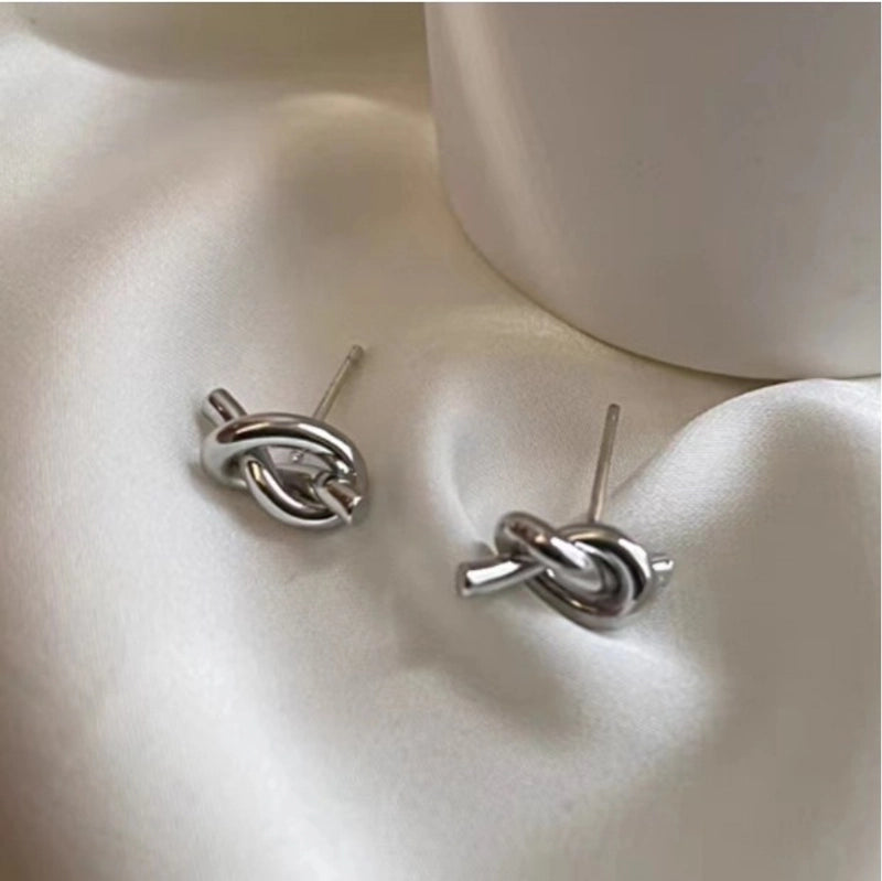 1 Pair Sweet Letter Heart Shape Flower Plating Titanium Steel Ear Studs