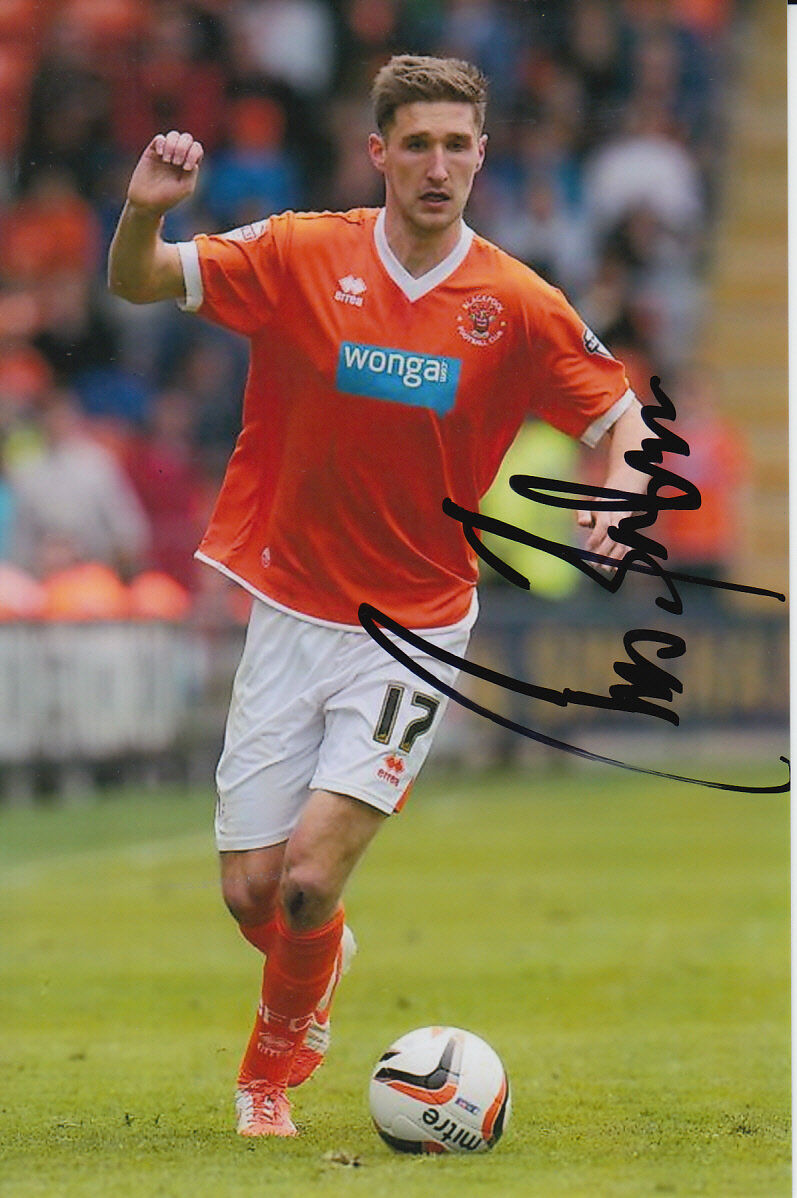 BLACKPOOL HAND SIGNED CHRIS BASHAM 6X4 Photo Poster painting 3.