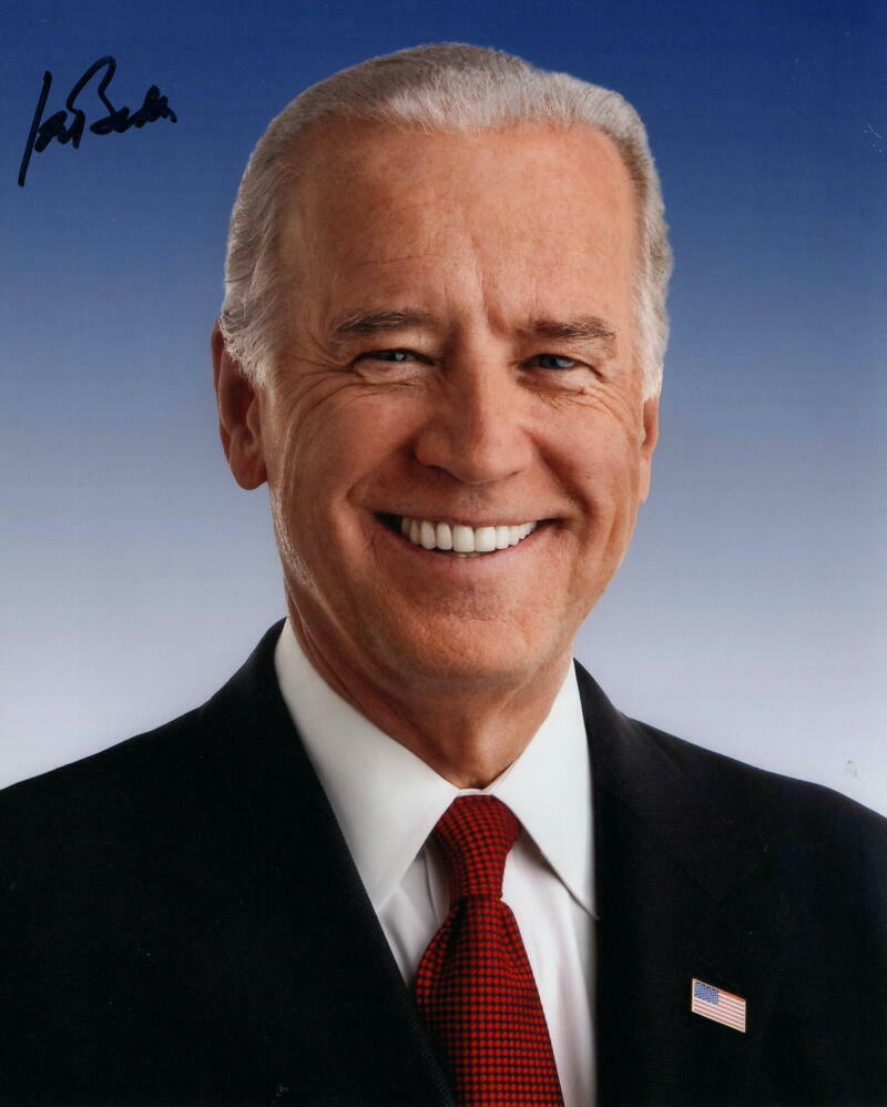 PRESIDENT JOE BIDEN SIGNED AUTOGRAPH 8X10 Photo Poster painting - OUR COMMANDER IN CHIEF ACOA