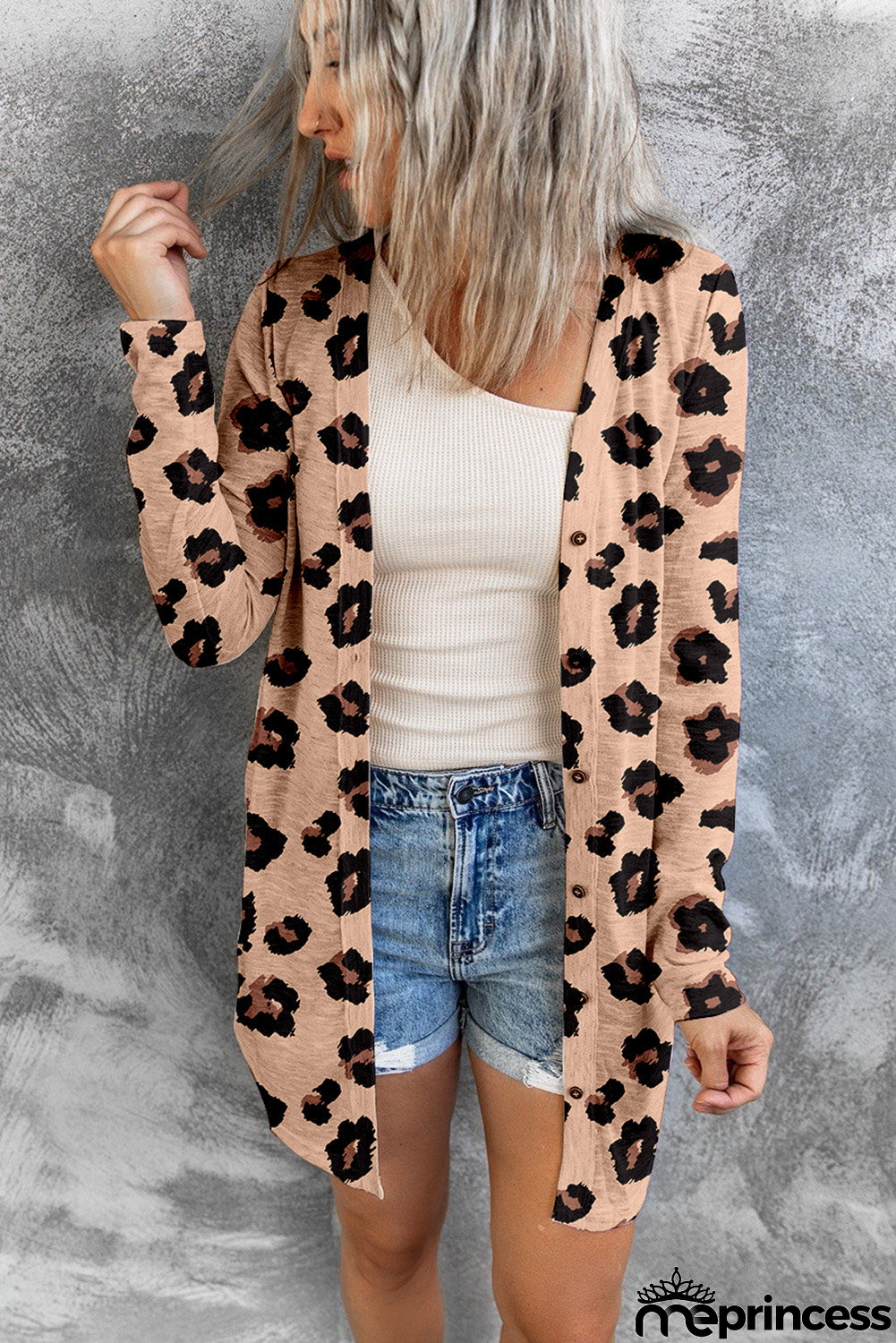 Trendy and Elegant Cardigan