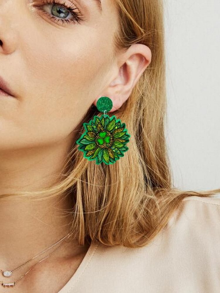 VChics St. Patrick's Day Shamrock Earings