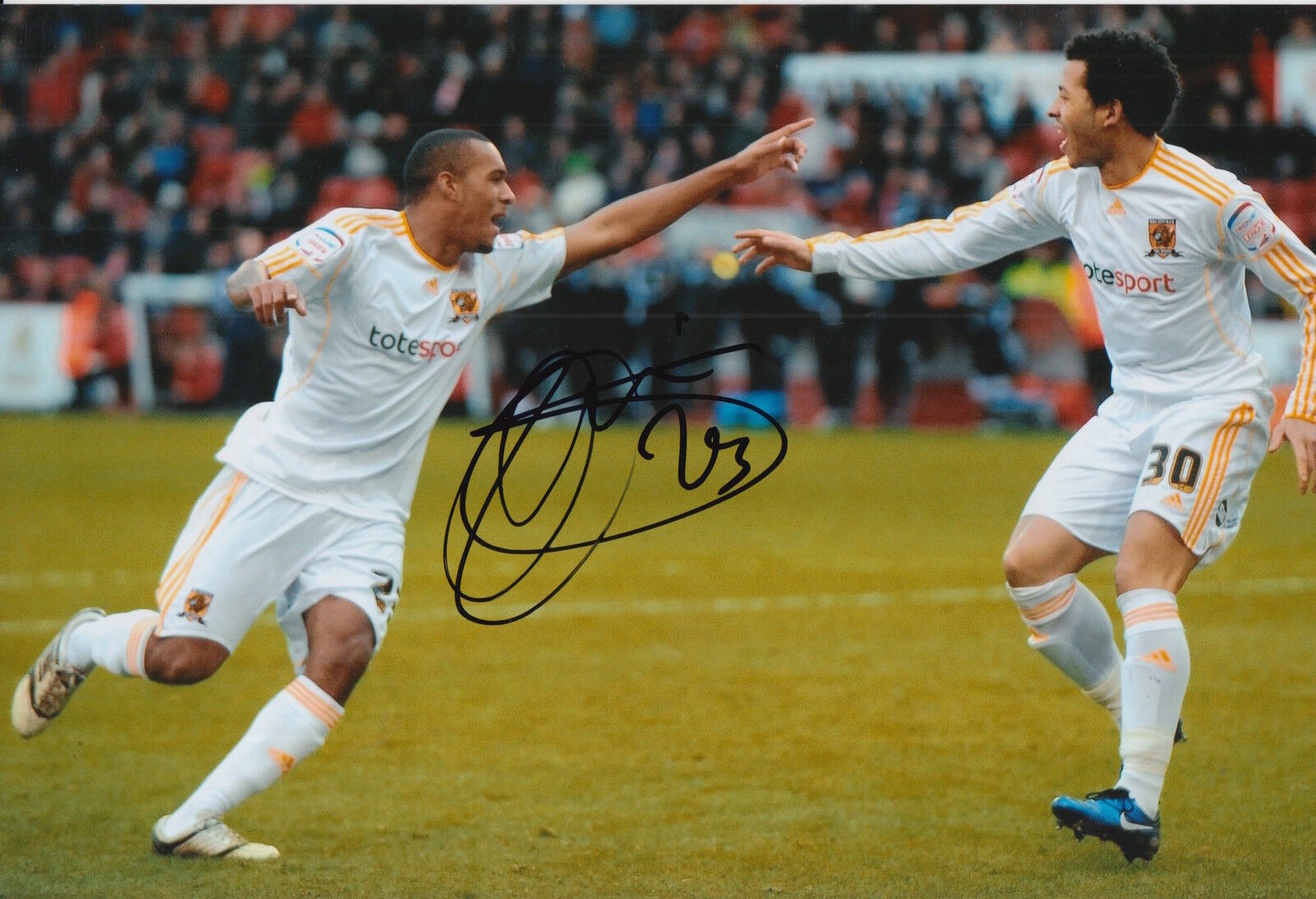 HULL CITY HAND SIGNED JAY SIMPSON 12X8 Photo Poster painting.