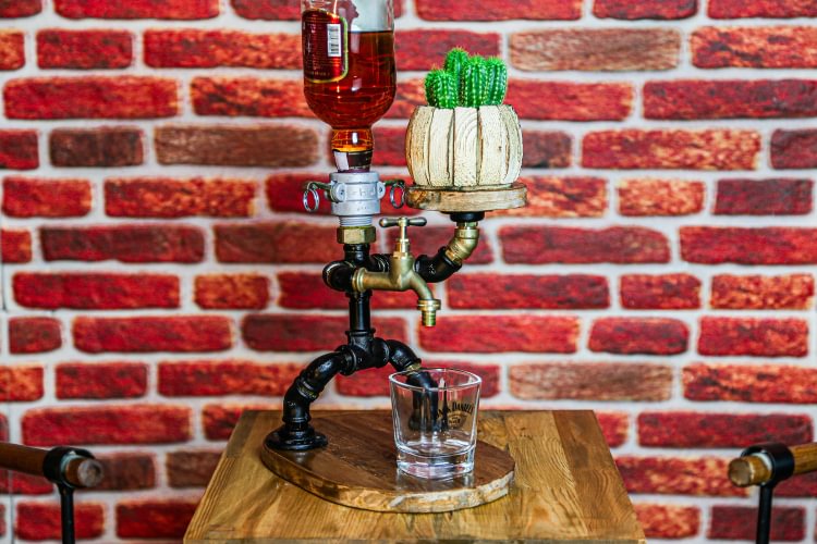 Steampunk Handcrafted Liquor Dispenser - Pipe Robot Lamp, Alcohol Whisky  Wine dispenser, Industrial Whiskey Holder, Rustic Style, Man Cave, Decanter