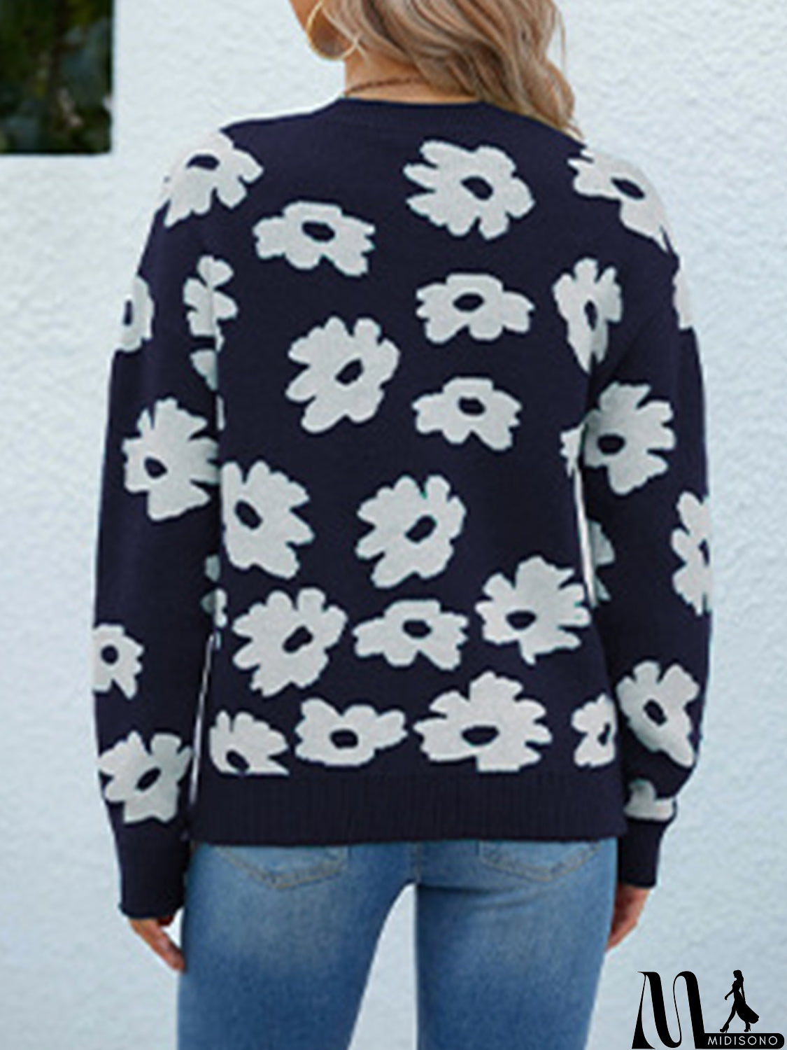 MidiSono - Versatile and Comfortable Sweater