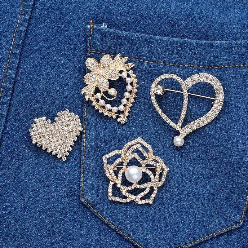Elegant Sweet Shiny Heart Shape Flower Alloy Inlay Rhinestones Pearl Women's Brooches