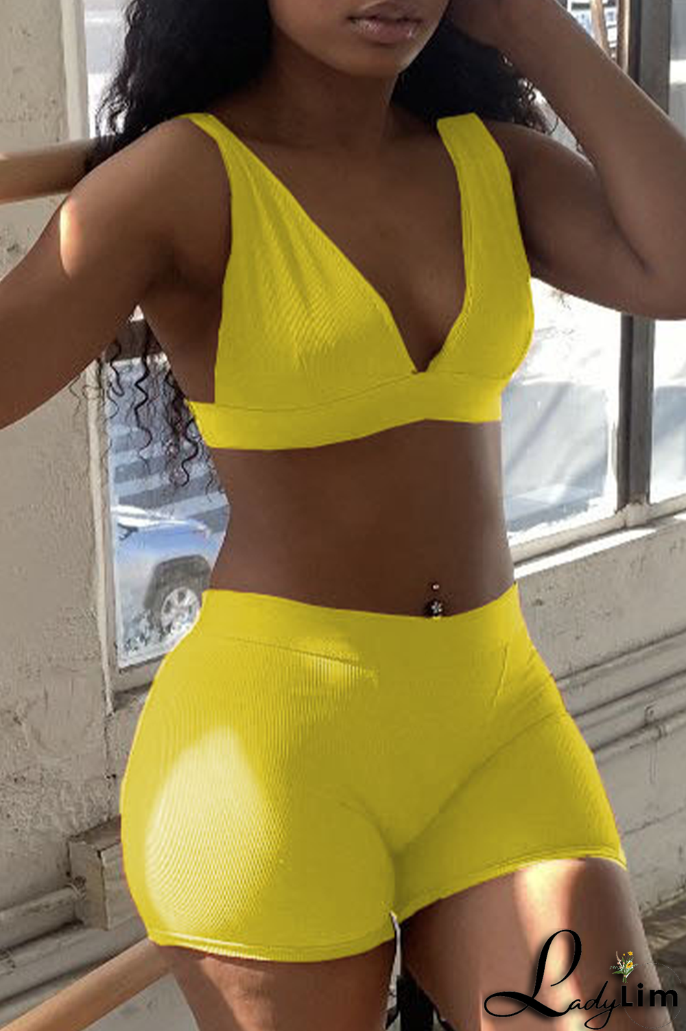 Yellow Sexy Solid Split Joint V Neck Sleeveless Two Pieces