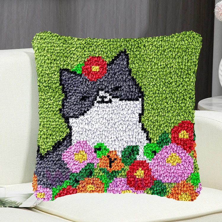 Cat With Flower Pillowcase Latch Hook Kit for Beginner veirousa