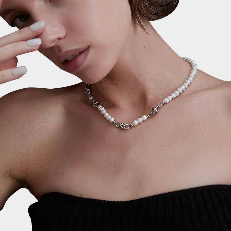 Queen Pearl Necklace