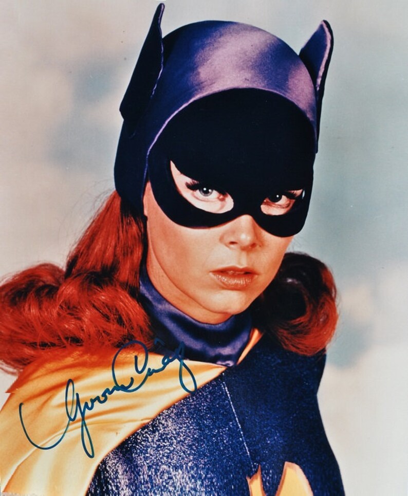 YVONNE CRAIG SIGNED Photo Poster painting Batgirl wcoa