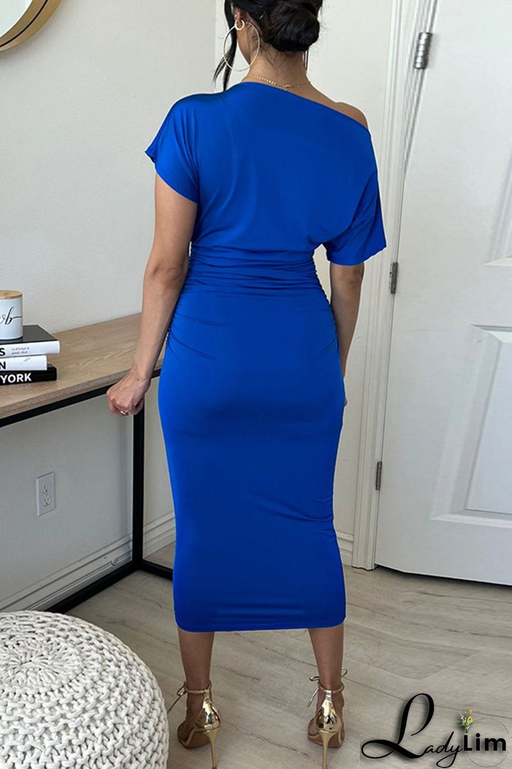 Black Casual Solid Split Joint Oblique Collar One Step Skirt Dresses