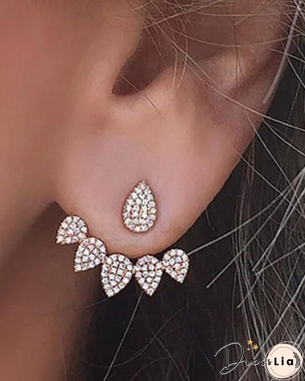 1Pair Waterdrop Shaped Studded Earrings