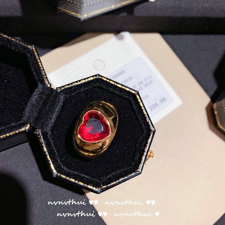 Jolieaprile Vintage Ruby Heart Ring
