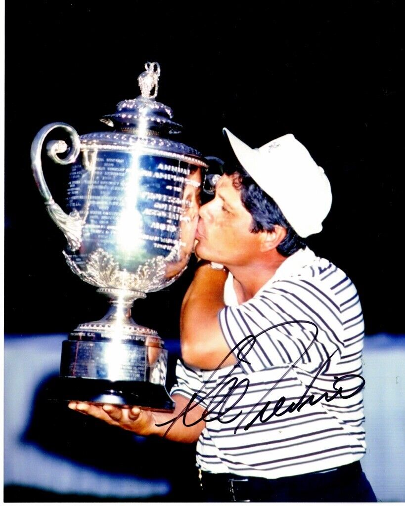 Lee Trevino Signed - Autographed Golf 8x10 inch Photo Poster painting with Certificate