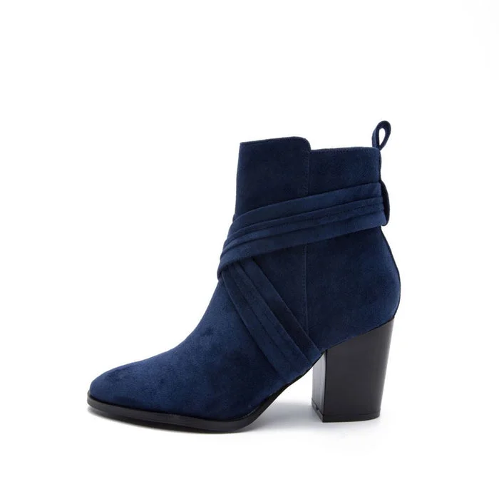 Chic Crisscross Strap Pointed Toe Block Heel Suede ANkle Boots