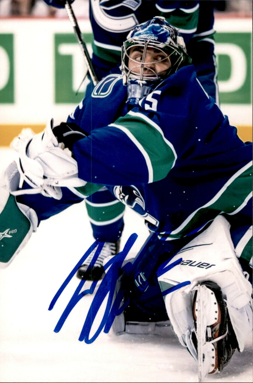 Michael DiPietro SIGNED 4x6 Photo Poster painting VANCOUVER CANUCKS #7