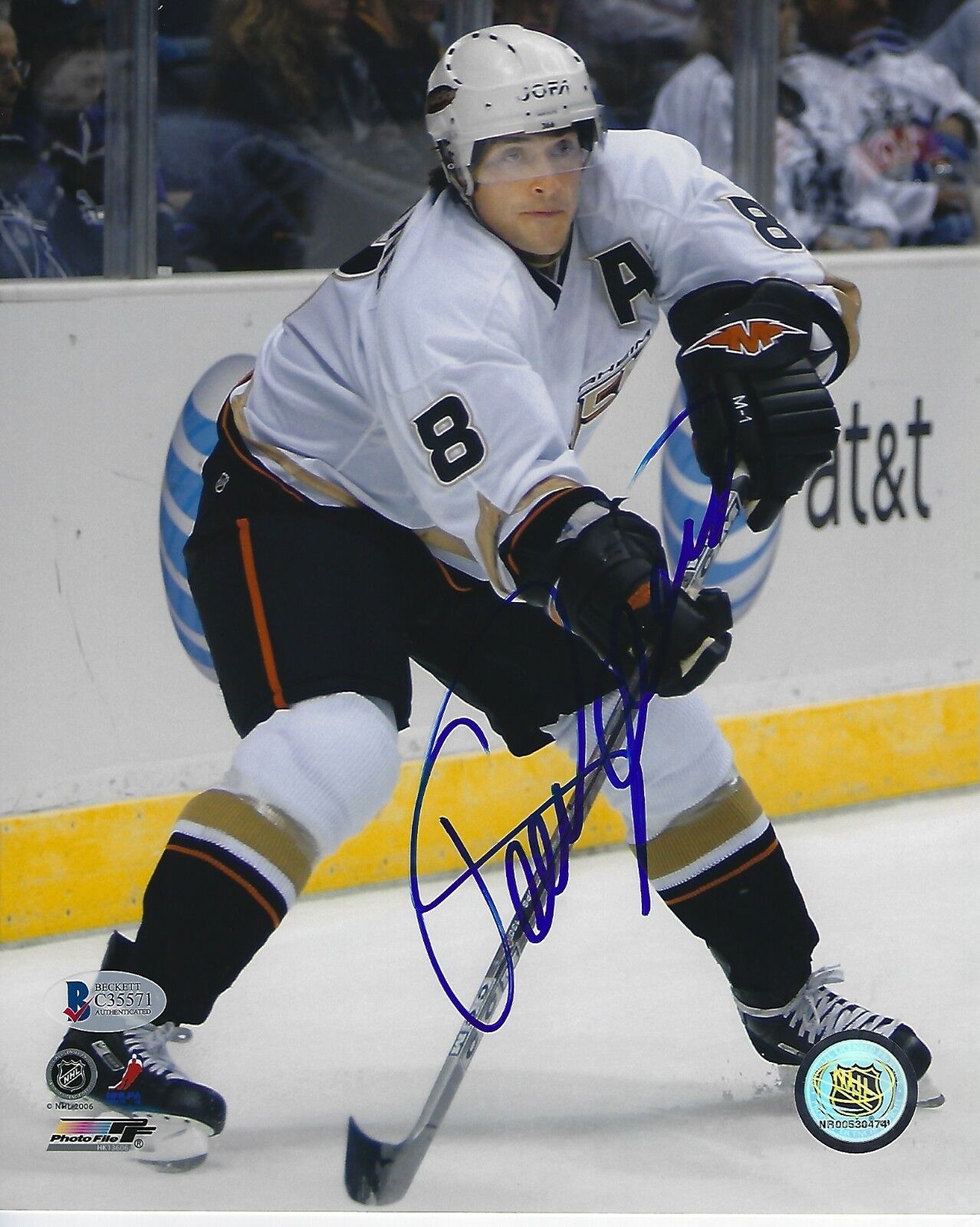 TEEMU SELANNE Signed Anaheim DUCKS 8x10 Photo Poster painting with Beckett COA