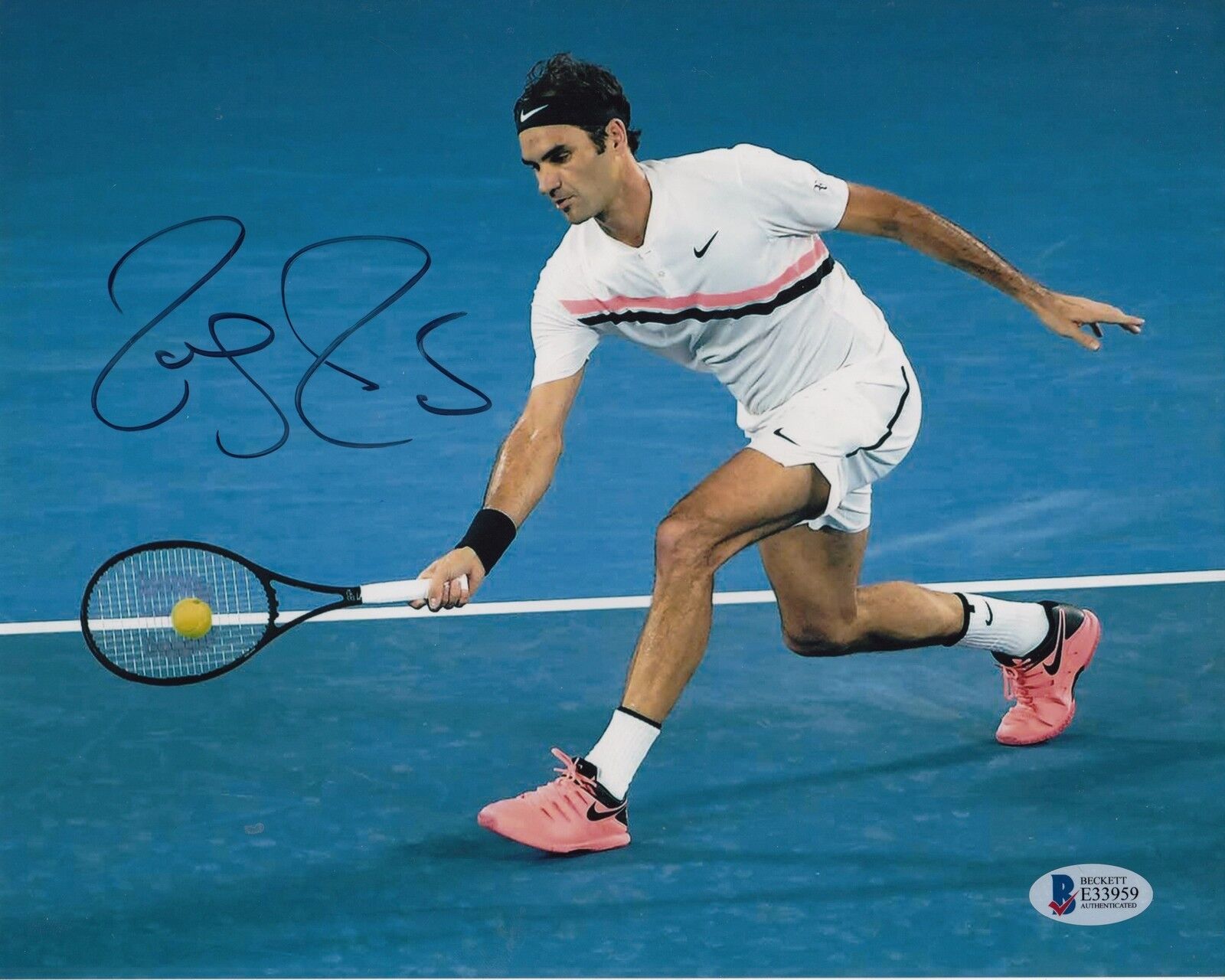 Roger Federer #6 8x10 Signed 8x10 Photo Poster painting Beckett Certified Tennis-Men 082618