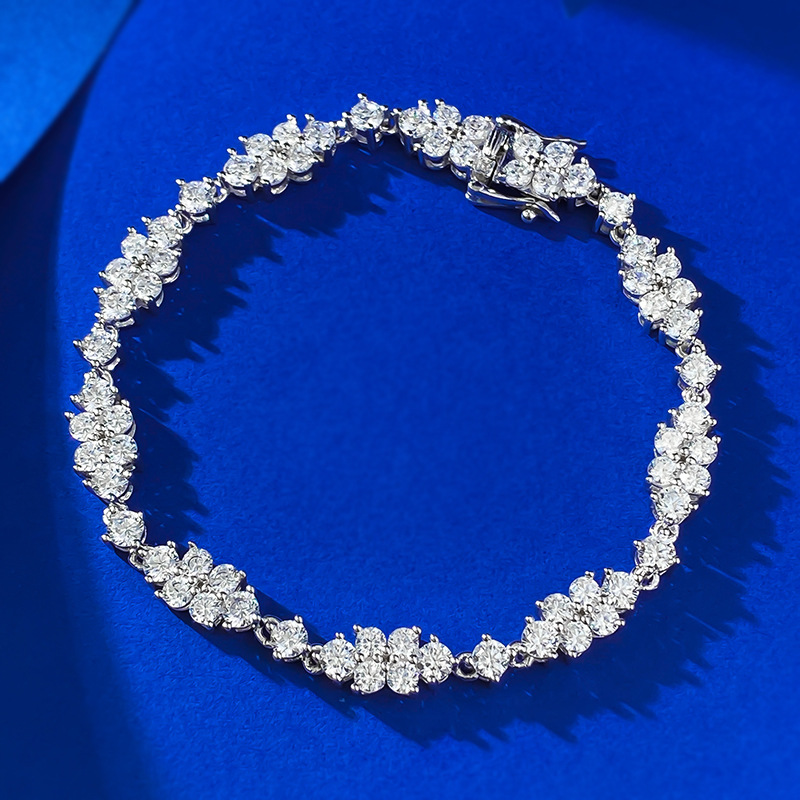 MIKAMU Jewelry S925 Silver Fresh Full Diamond Bracelet - Classic and Fashionable for Everyday Wear