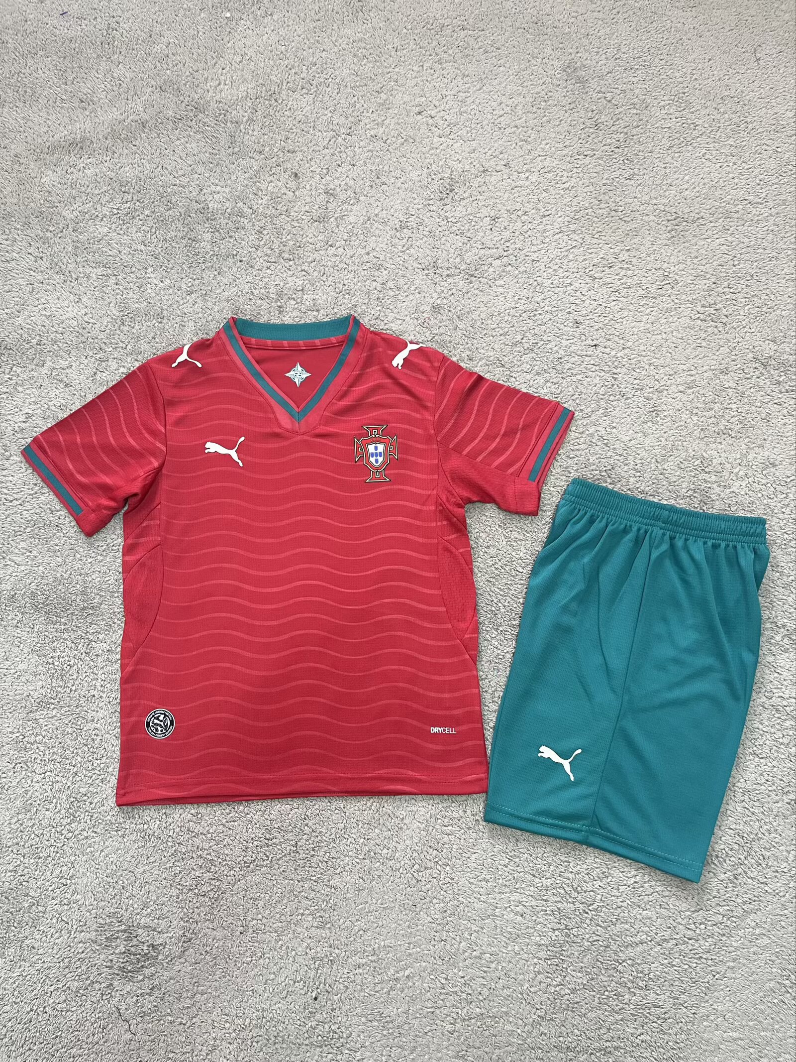 KIDS-2026-POR-H-WC-FAN-B01762