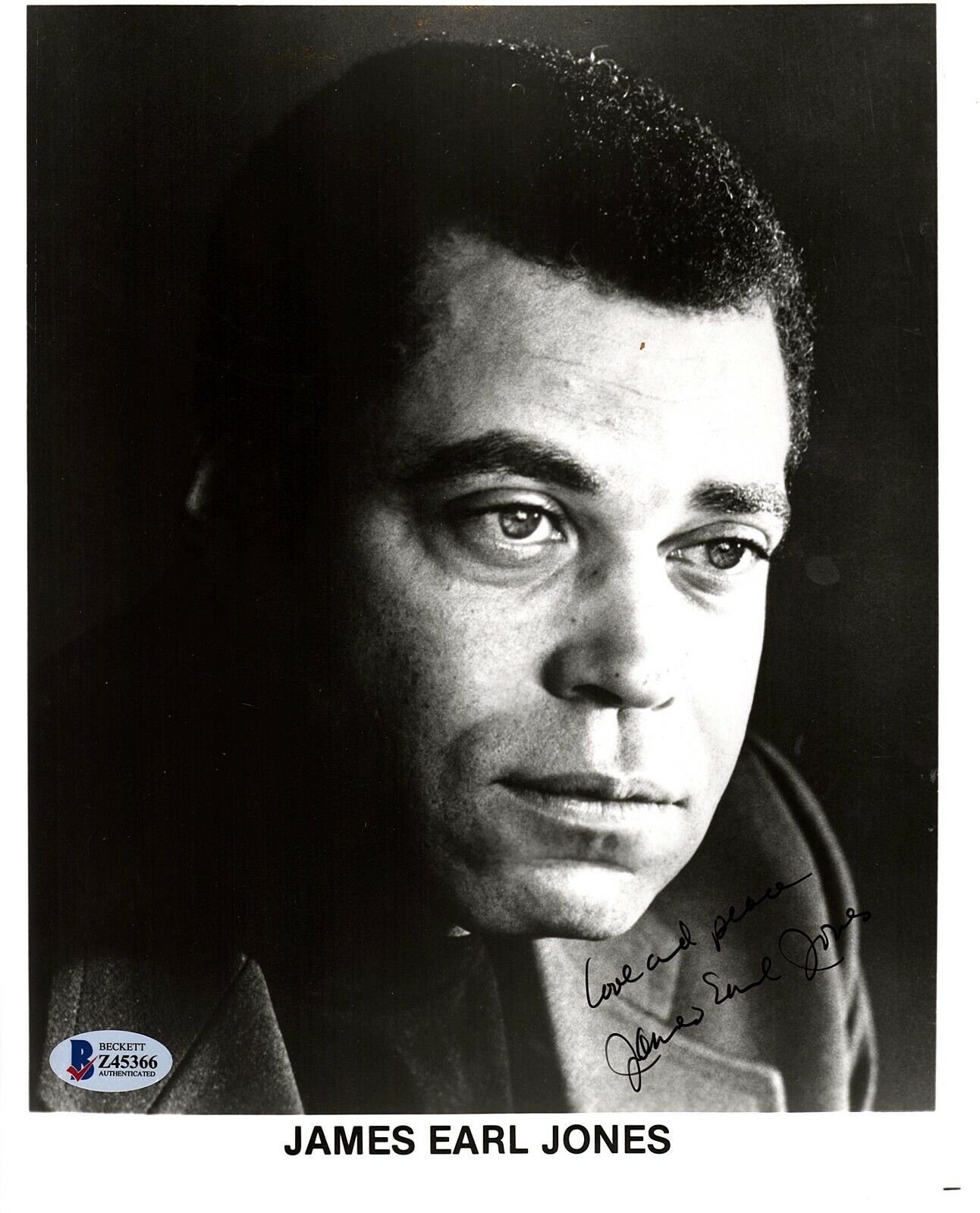 JAMES EARL JONES Signed Autographed 8x10 Photo Poster painting Beckett BAS #Z45366