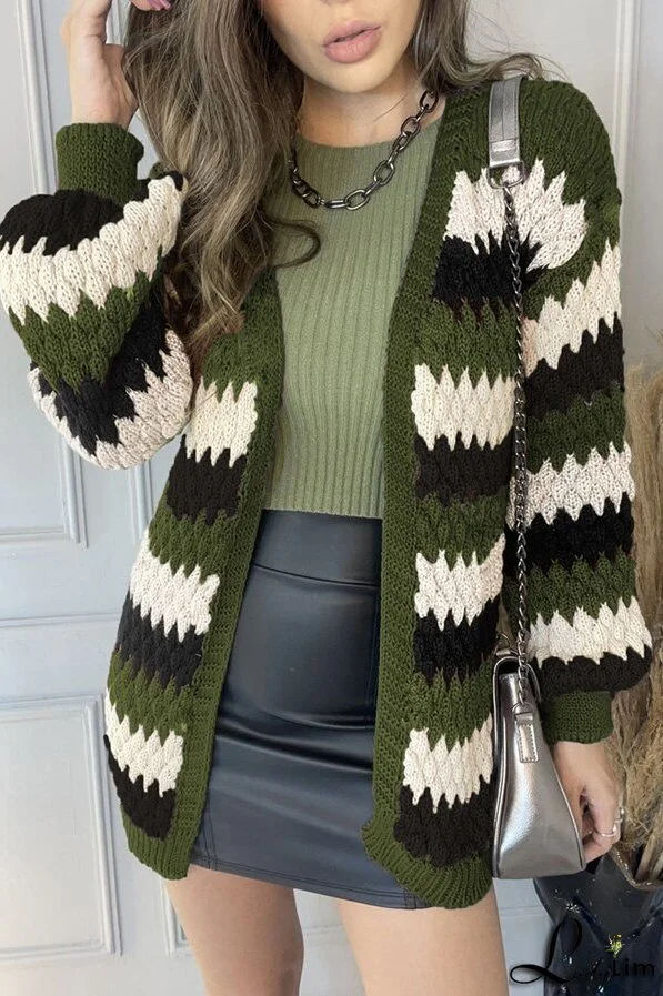 Chic and Relaxed Cardigan