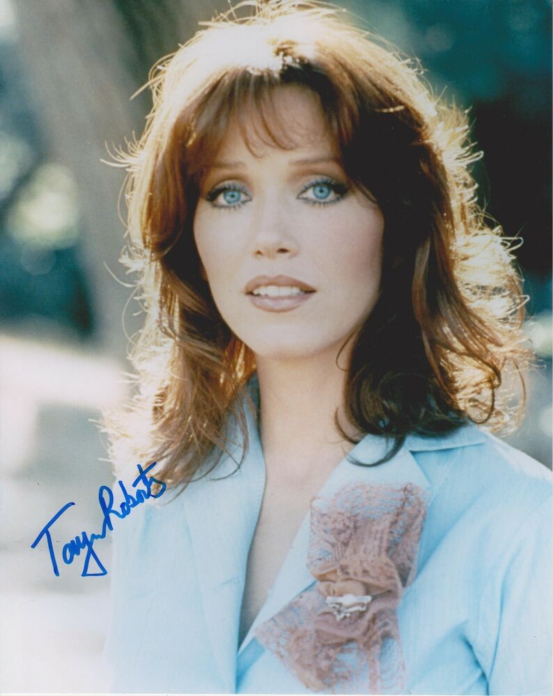 Tanya Roberts Signed 8x10 Photo Poster painting - James Bond Babe - A View to a Kill - SEXY! #14