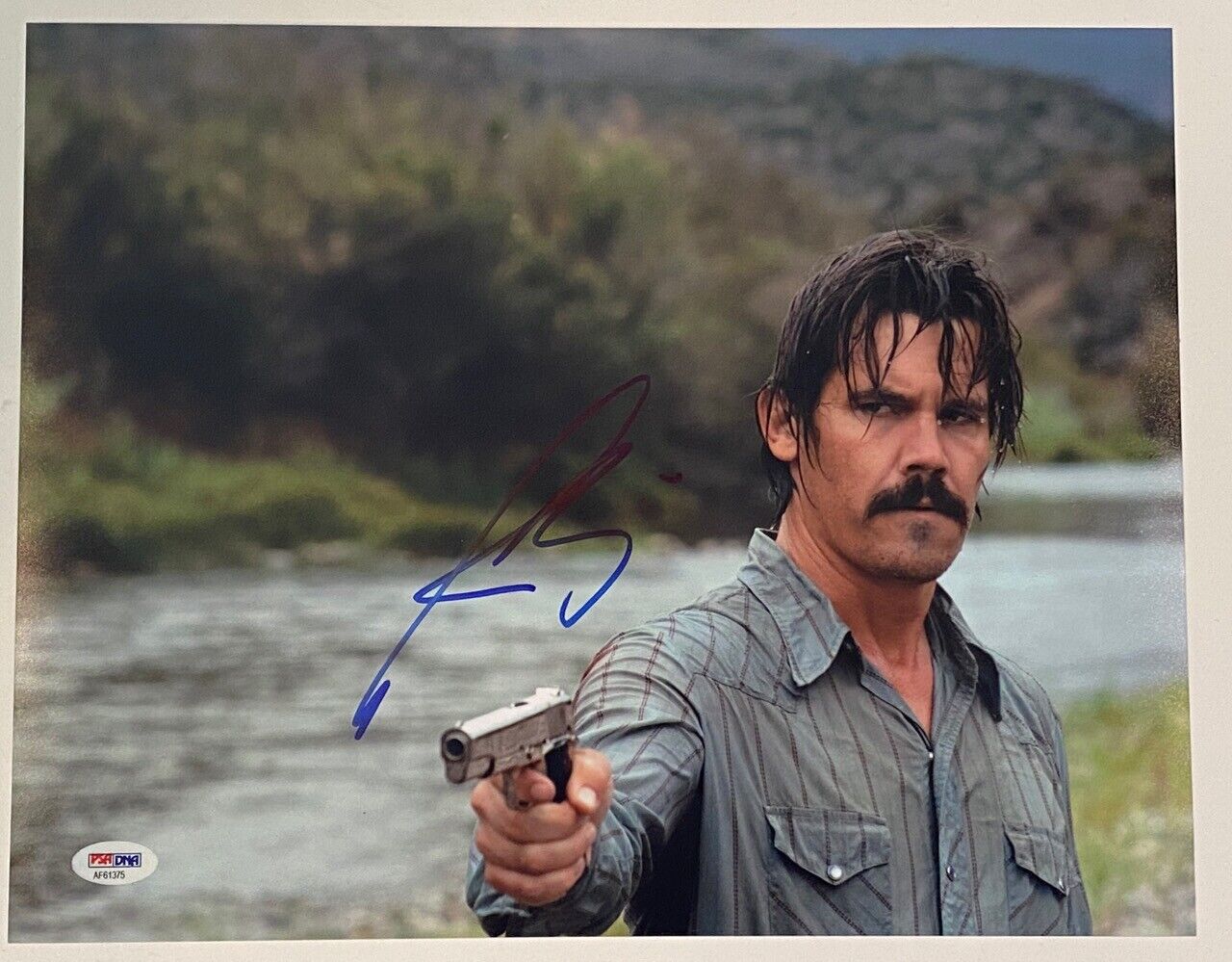 Josh Brolin Signed Autographed 11x14 Photo Poster painting NO COUNTRY FOR OLD MEN PSA/DNA COA