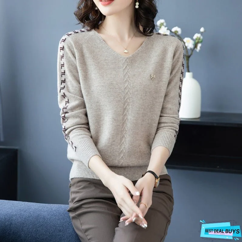 Knitted casual fashion foreign style inside and outside wear bottom short knitted sweater autumn and winter new V-neck sweater women