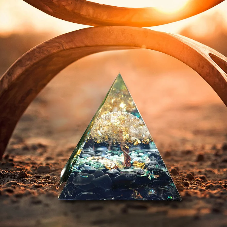Crystals Epoxy Resin Orgonite Pyramid Energy Generator Healing Ornament (D)