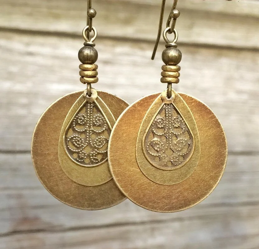 Vintage Ethnic Round Bronze Carved Earrings Women Bohemian Gold Color Distressed Beaded Hook Dangle Earrings Bridal Jewelry Gift