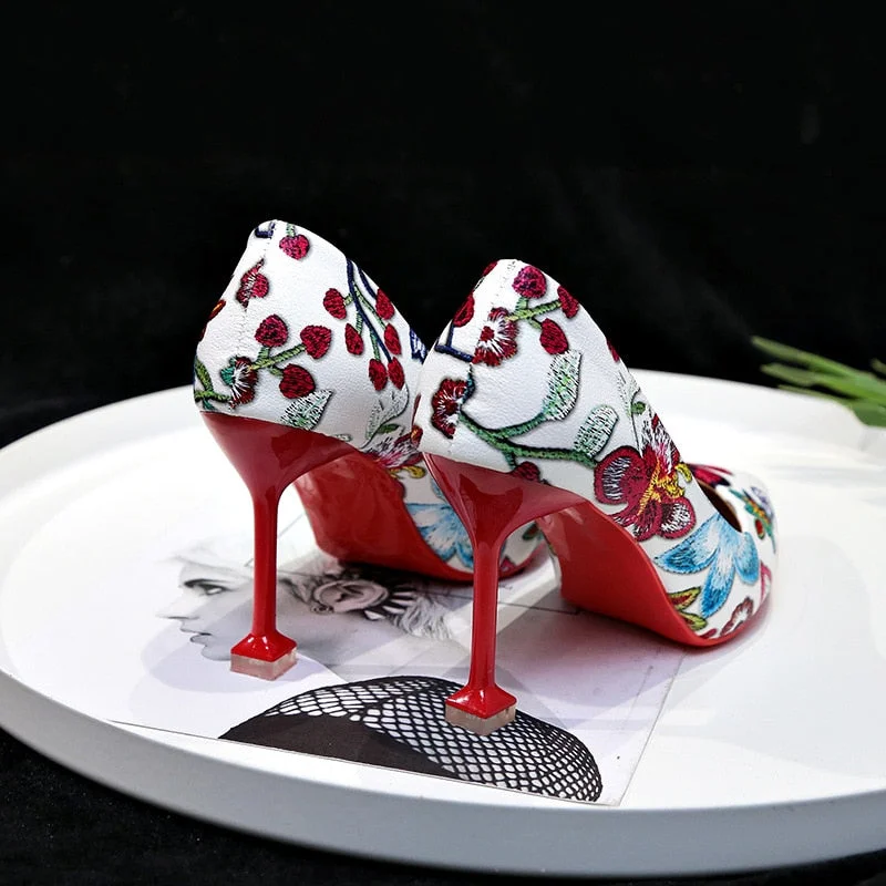 2020Spring's New Pointy Shallow Shoes Sweet And Beautiful Flowers Hit Color Stiletto Heels Fashion High Heel Shoes