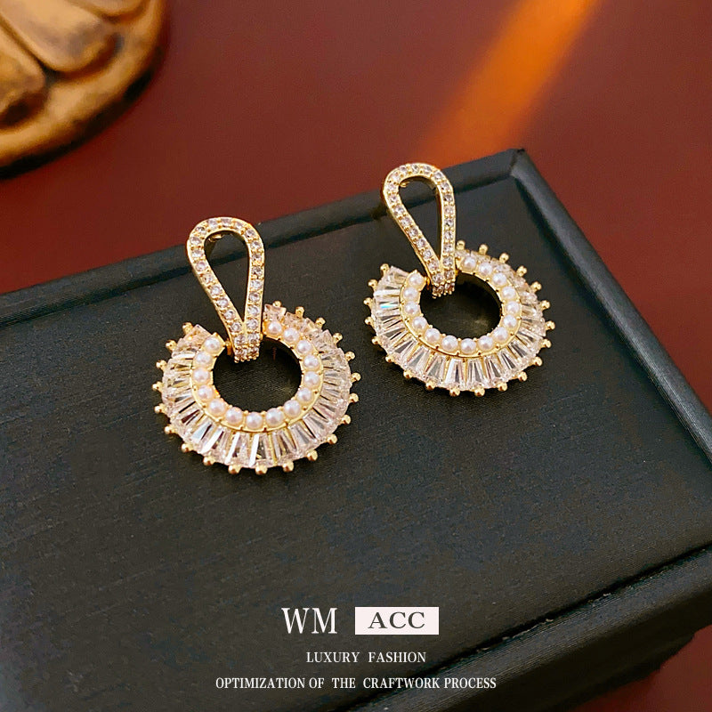 Medieval Round Geometric Artificial Pearl Zircon Inlay Earrings