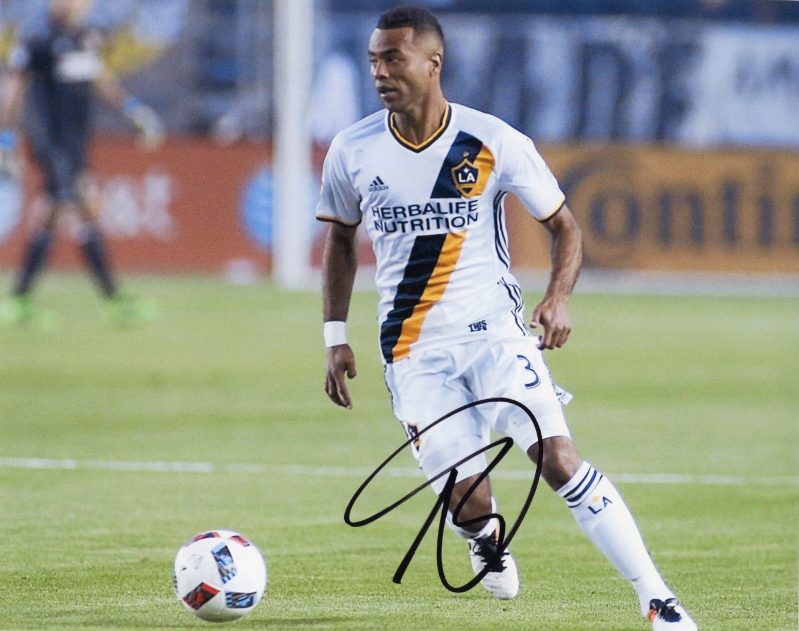 ~~ ASHLEY COLE Authentic Hand-Signed Los Angeles Galaxy