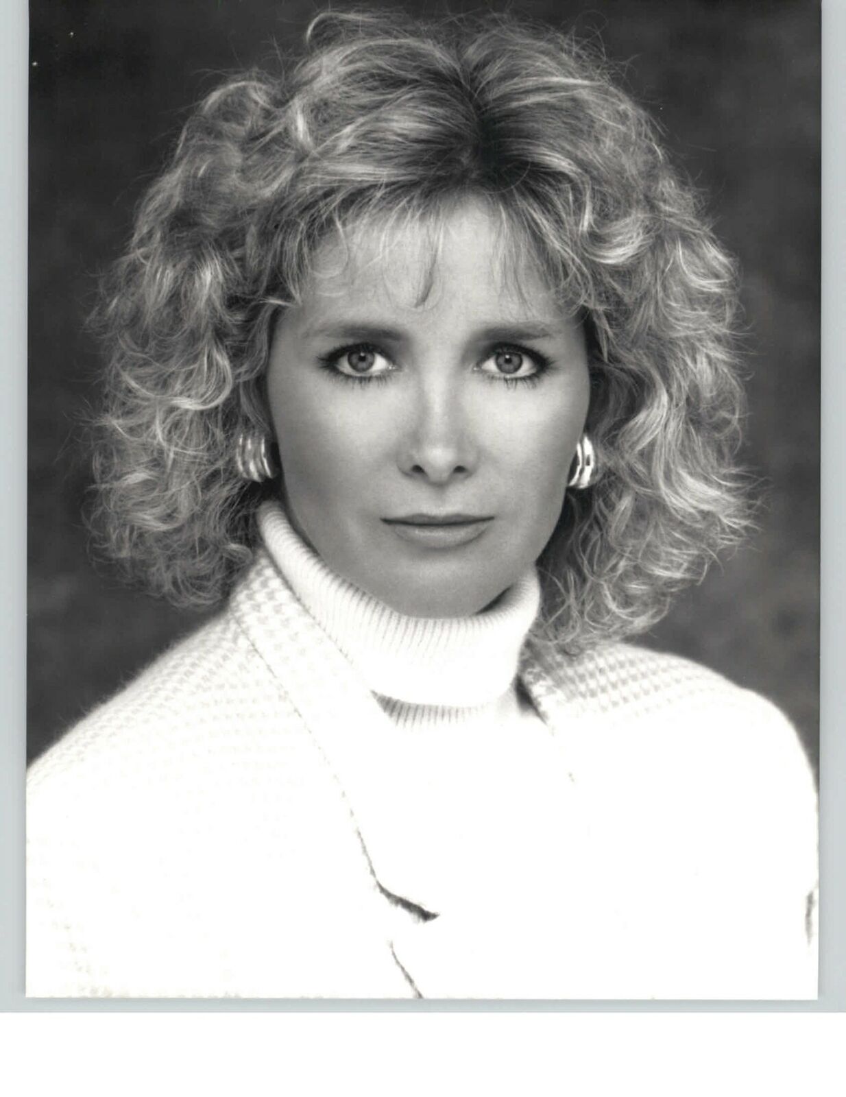 Susan Howard - 8x10 Headshot Photo Poster painting - Dallas