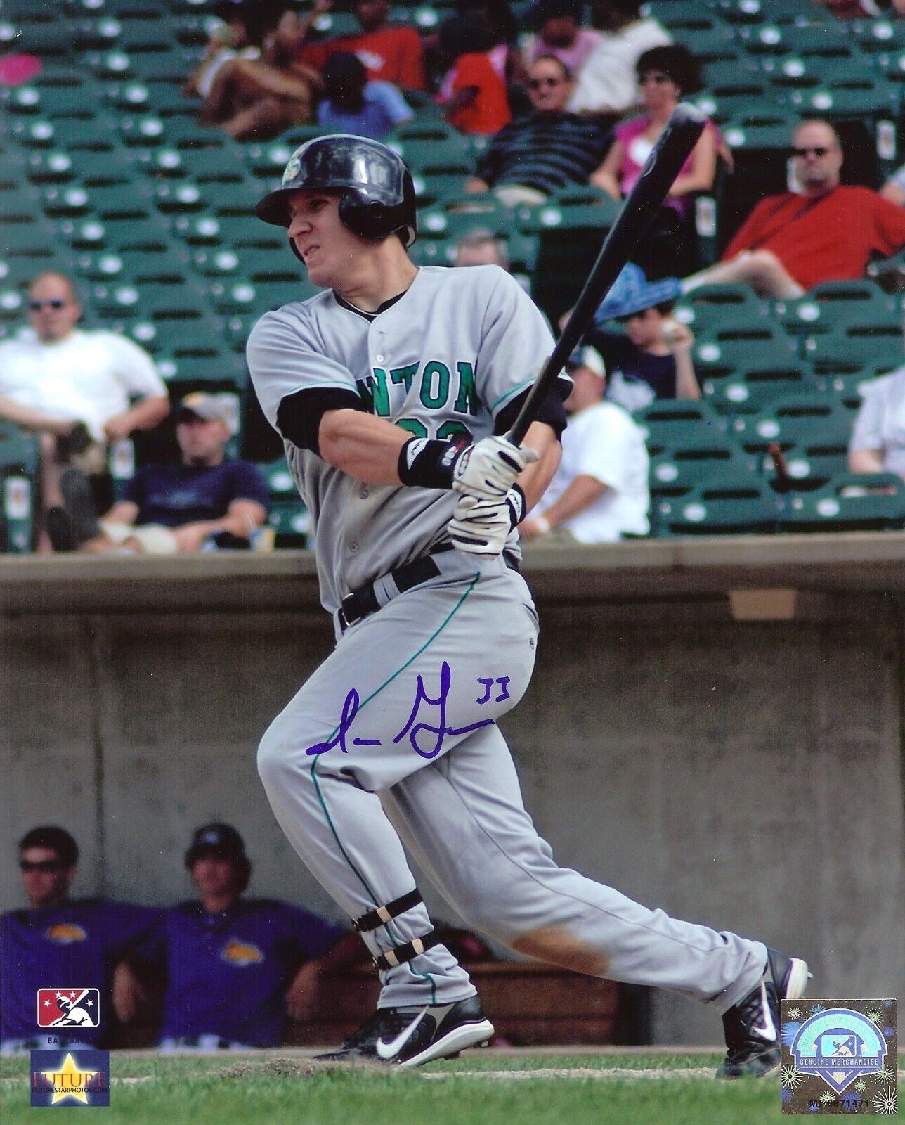 Ian Gac autographed 8x10 Clinton Lumberkings#S661